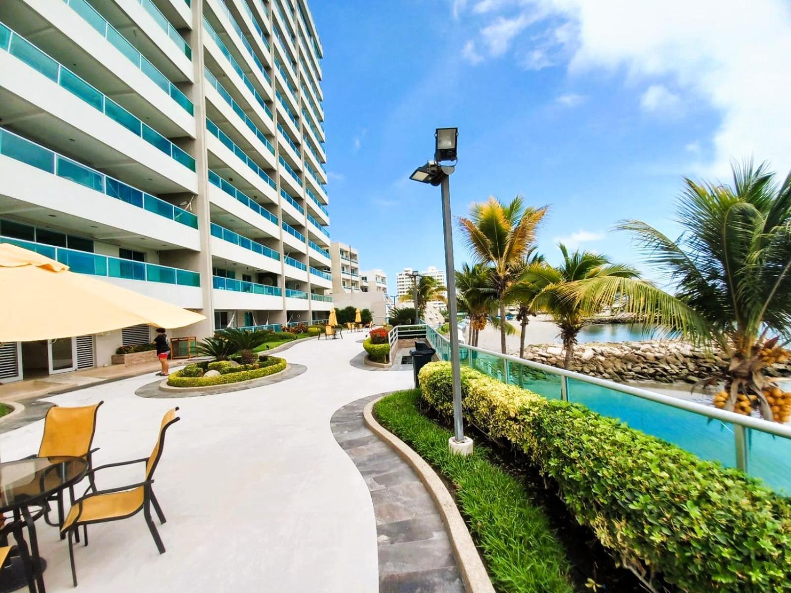 סלינאס Apartamento De Lujo Al Pie Del Mar Condominio Torre Marina מראה חיצוני תמונה